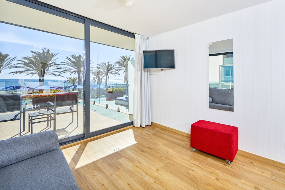 Hotel Negresco Playa de Palma - Adults Only — Hotel rooms in Playa de Palma, Balearic Islands