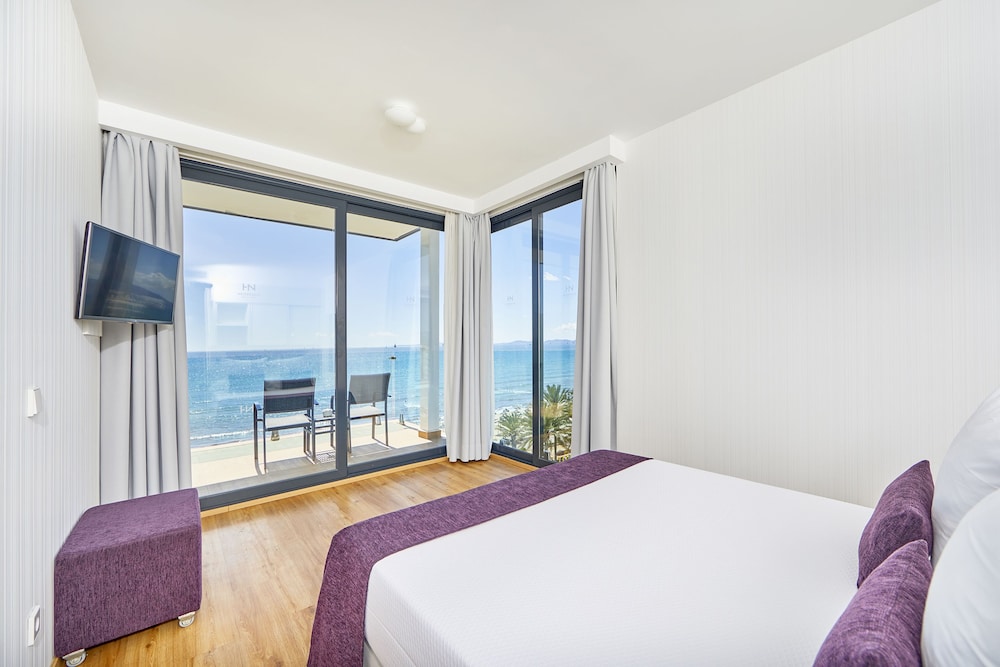 Hotel Negresco Playa de Palma - Adults Only — Hotel rooms in Playa de Palma, Balearic Islands