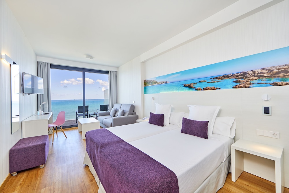 Hotel Negresco Playa de Palma - Adults Only — Hotel rooms in Playa de Palma, Balearic Islands
