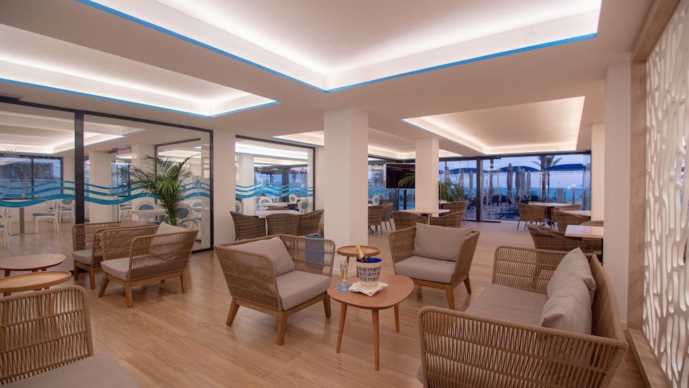 Hotel Negresco Playa de Palma - Adults Only — Restaurant & bars in Playa de Palma, Balearic Islands