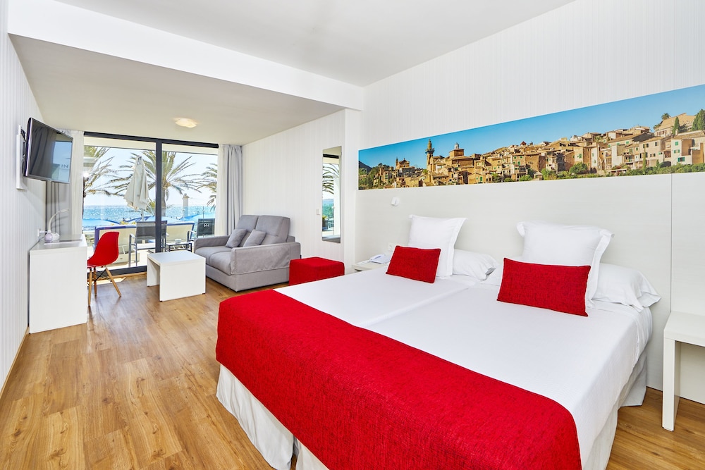 Hotel Negresco Playa de Palma - Adults Only — Hotel rooms in Playa de Palma, Balearic Islands
