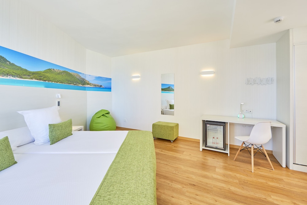 Hotel Negresco Playa de Palma - Adults Only — Hotel rooms in Playa de Palma, Balearic Islands