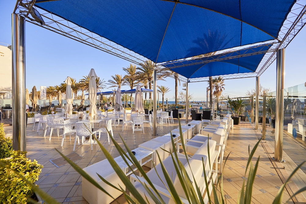 Hotel Negresco Playa de Palma - Adults Only — Restaurant & bars in Playa de Palma, Balearic Islands