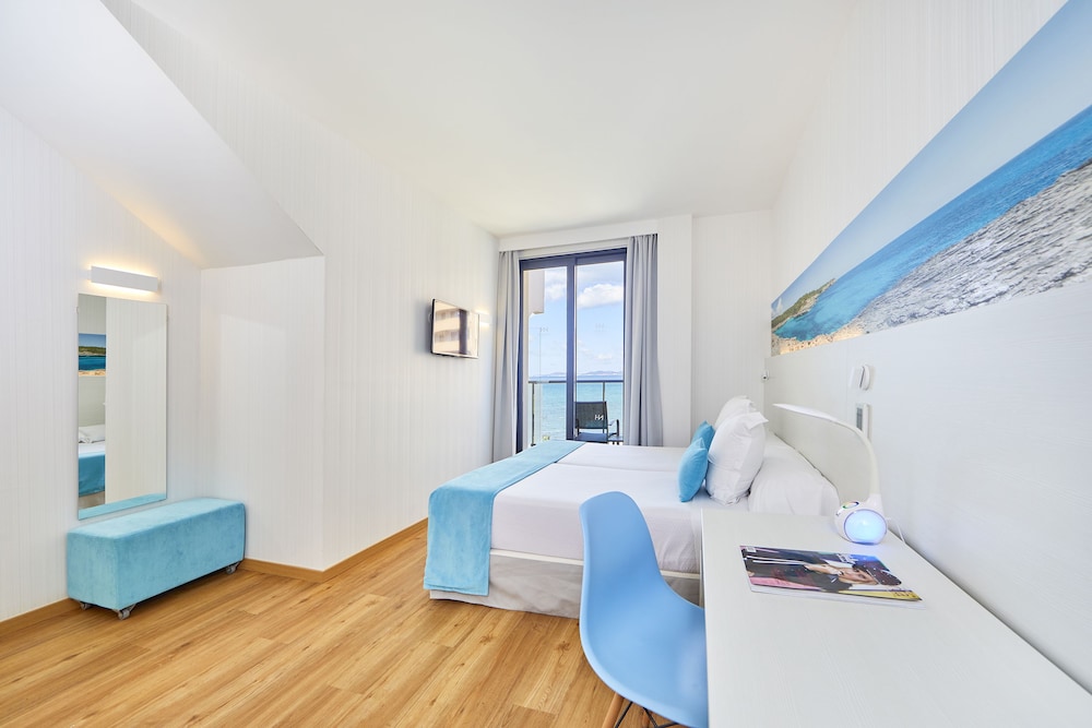 Hotel Negresco Playa de Palma - Adults Only — Hotel rooms in Playa de Palma, Balearic Islands