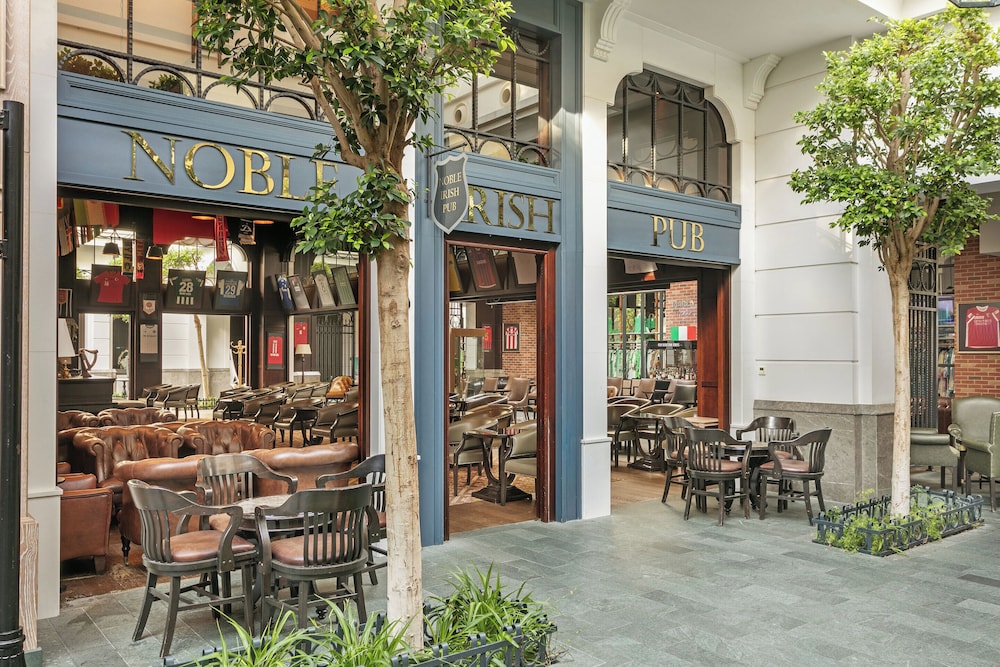 Titanic Deluxe Golf Belek — Restaurant in Belek