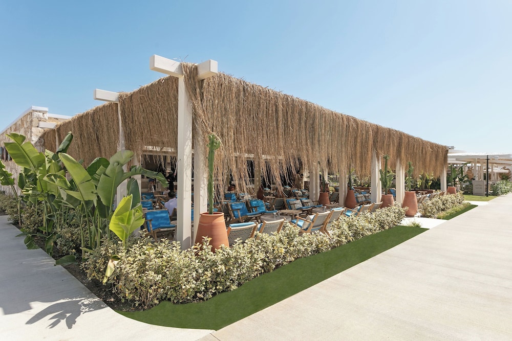 Titanic Deluxe Golf Belek — Restaurant in Belek