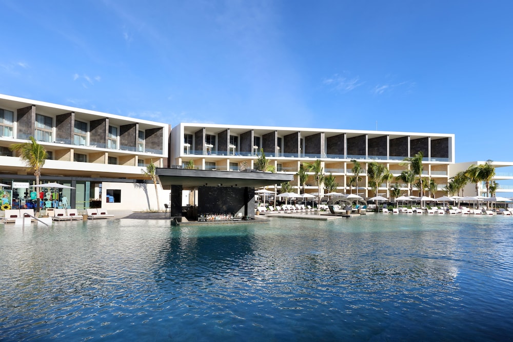TRS Coral Hotel - Adults Only - All Inclusive — Pool in Playa Mujeres, Quintana Roo