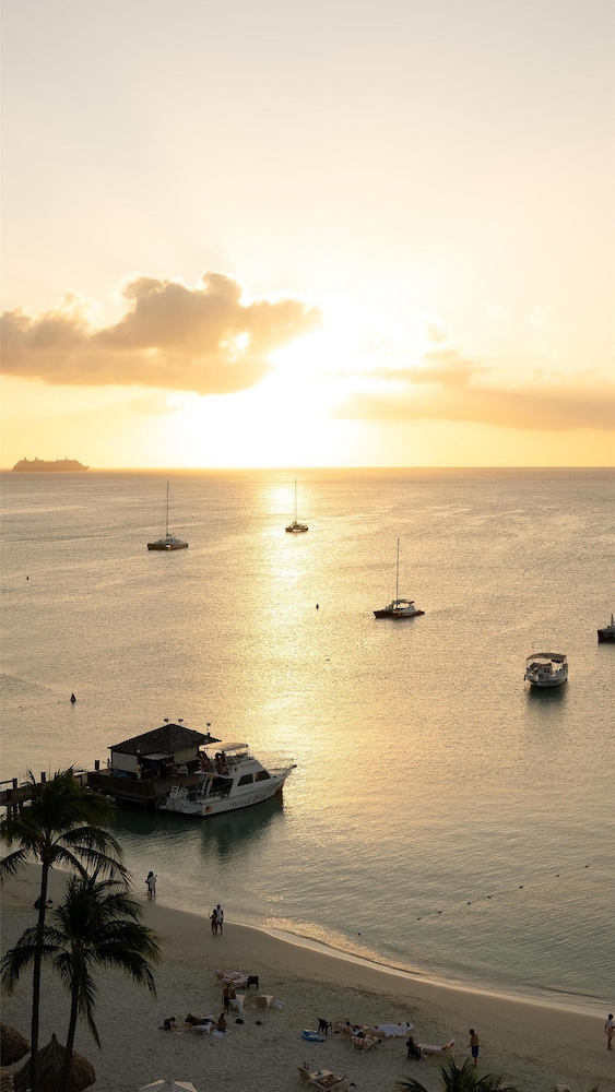 Hyatt Regency Aruba Resort and Casino — Beach in Noord, Aruba