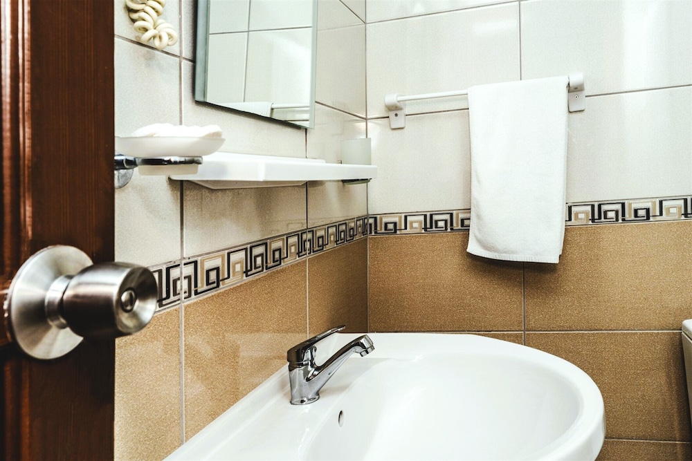 Kleopatra Arsi Hotel — Hotel rooms in Alanya