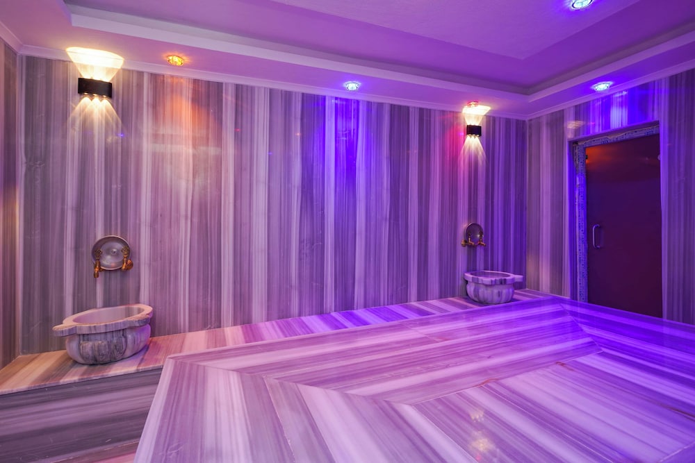 Kleopatra Arsi Hotel — Spa in Alanya