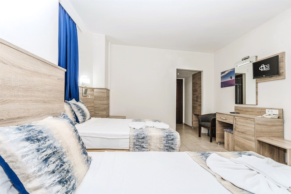 Kleopatra Arsi Hotel — Hotel rooms in Alanya