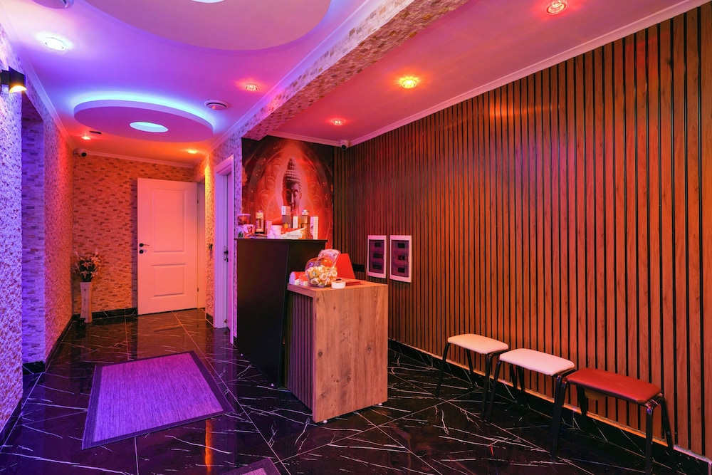 Kleopatra Arsi Hotel — Spa in Alanya