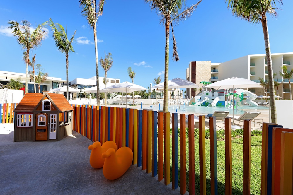 Grand Palladium Select Costa Mujeres - All Inclusive — Attractions for children in Playa Mujeres, Quintana Roo