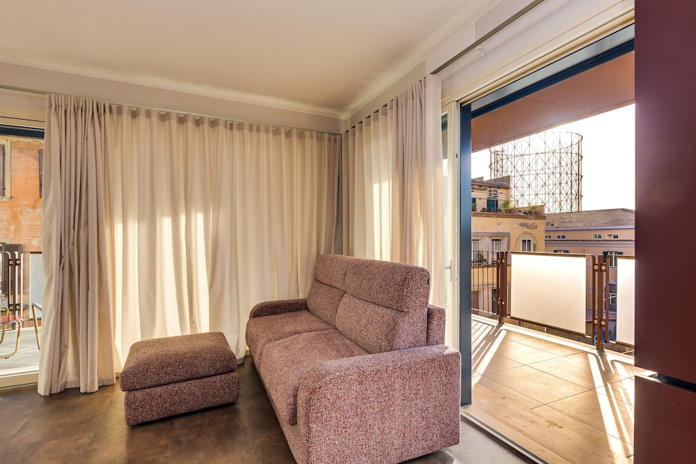 Gasometer Urban Suites — Hotel rooms in Rome, Lazio