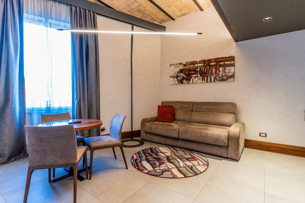Gasometer Urban Suites — Hotel rooms in Rome, Lazio