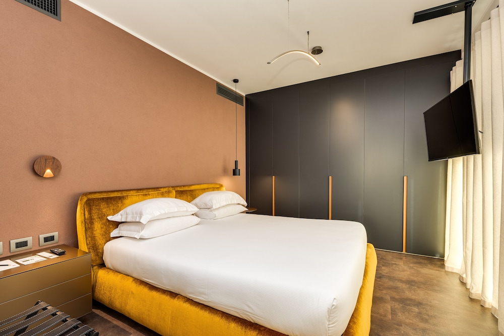 Gasometer Urban Suites — Hotel rooms in Rome, Lazio