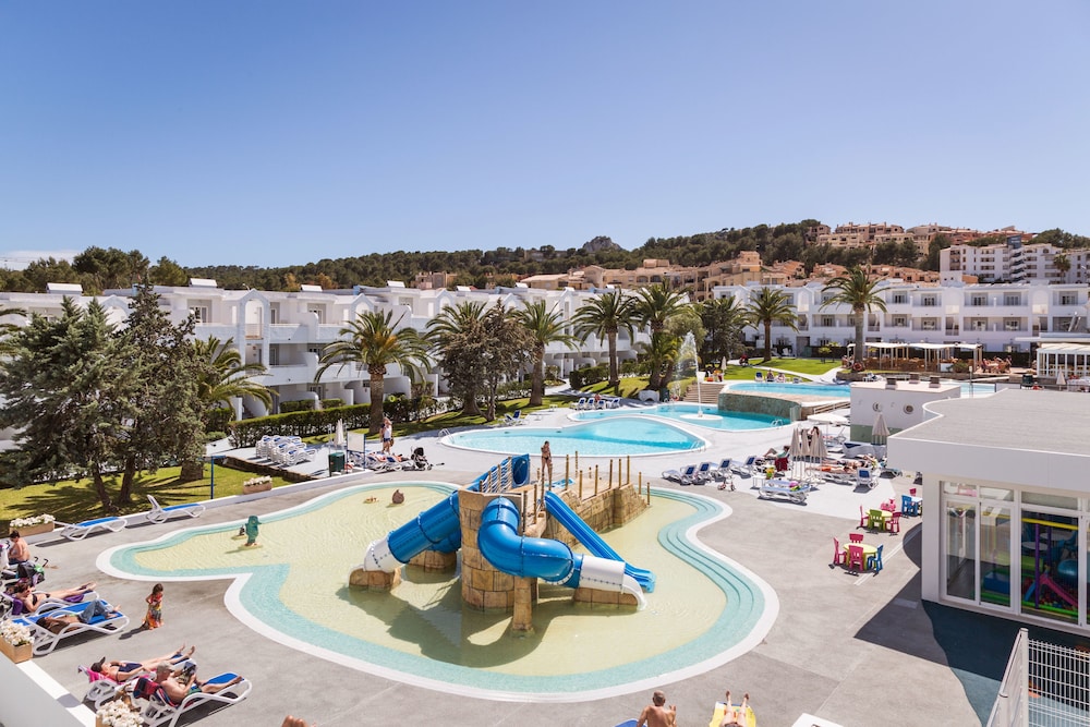 Apartamentos Jutlandia — Attractions for children in Santa Ponca, Balearic Islands