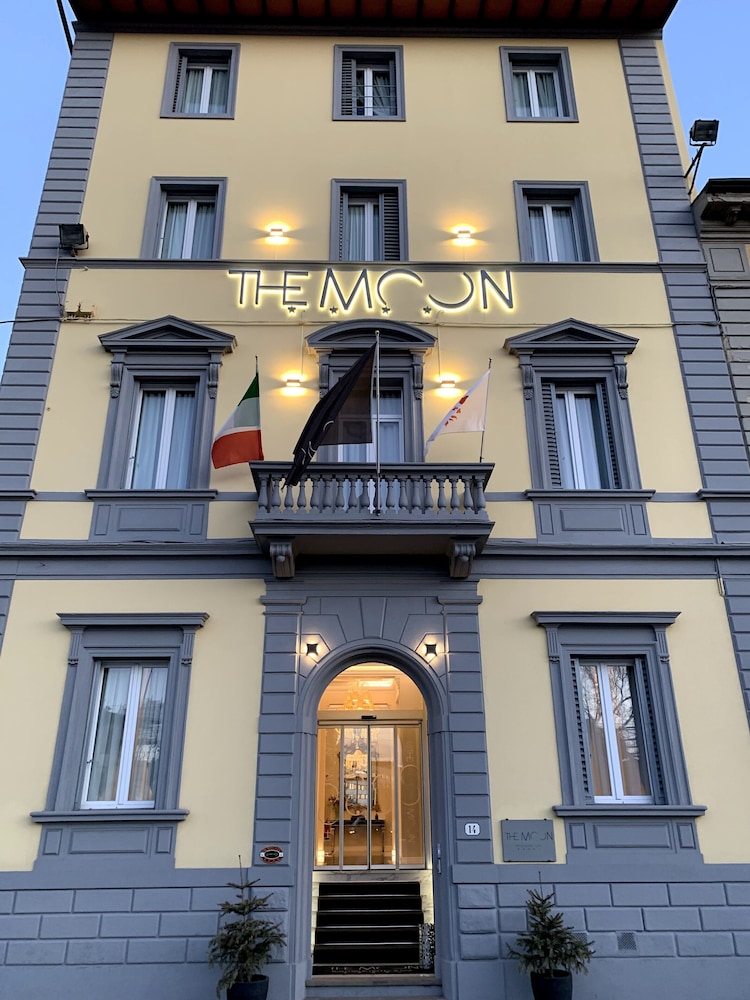 The Moon Boutique Hotel & Spa — Hotel building in Florence, Tuscany