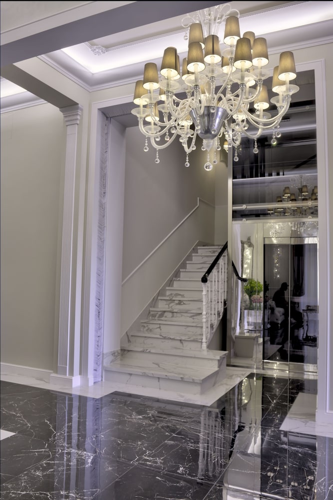 The Moon Boutique Hotel & Spa — Hotel building in Florence, Tuscany