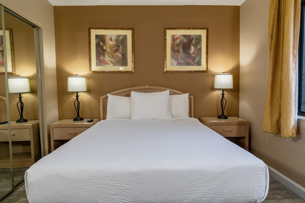 Legacy Vacation Resorts - Kissimmee/Orlando — Hotel rooms in Kissimmee, Florida