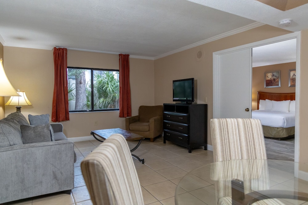 Legacy Vacation Resorts - Kissimmee/Orlando — Hotel rooms in Kissimmee, Florida