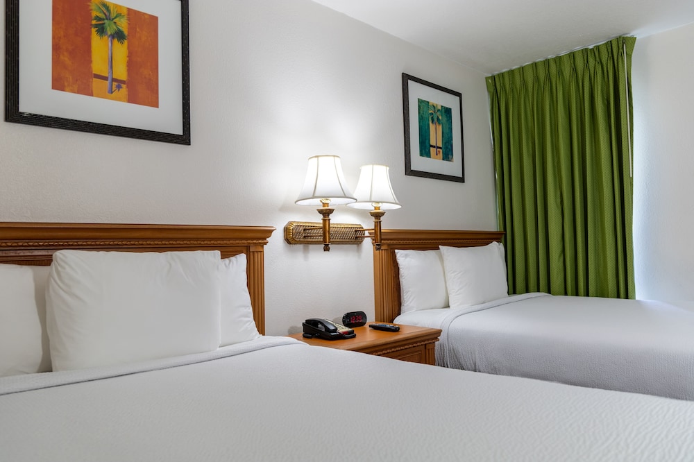 Legacy Vacation Resorts - Kissimmee/Orlando — Hotel rooms in Kissimmee, Florida