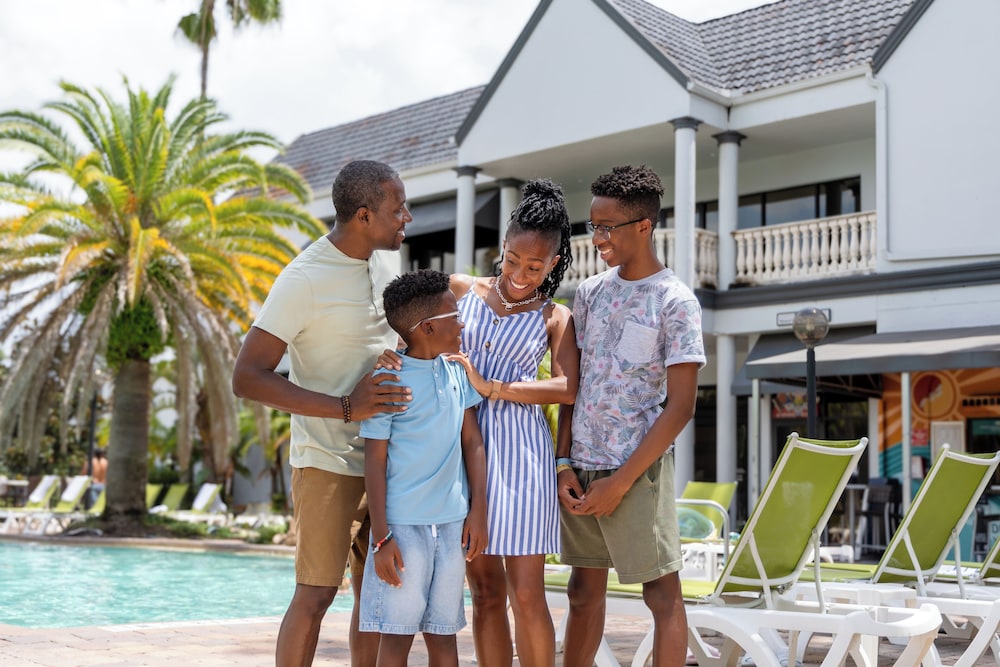 Legacy Vacation Resorts - Kissimmee/Orlando — Hotel building in Kissimmee, Florida