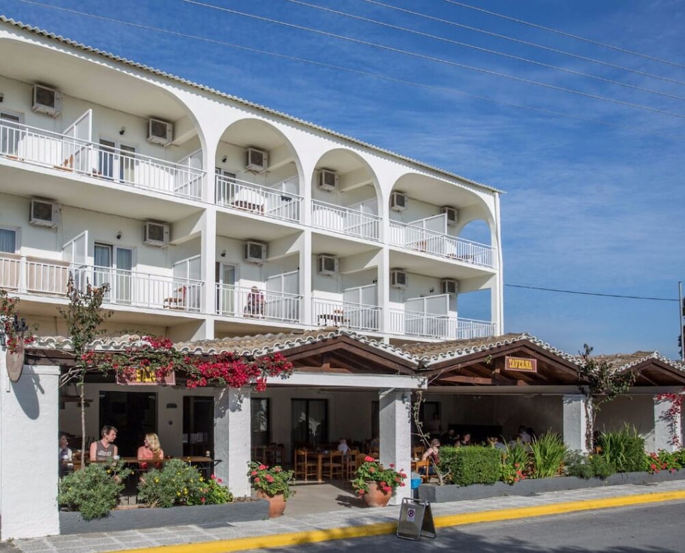 POPI STAR HOTEL — Main photo in Gouvia, Ionian Islands