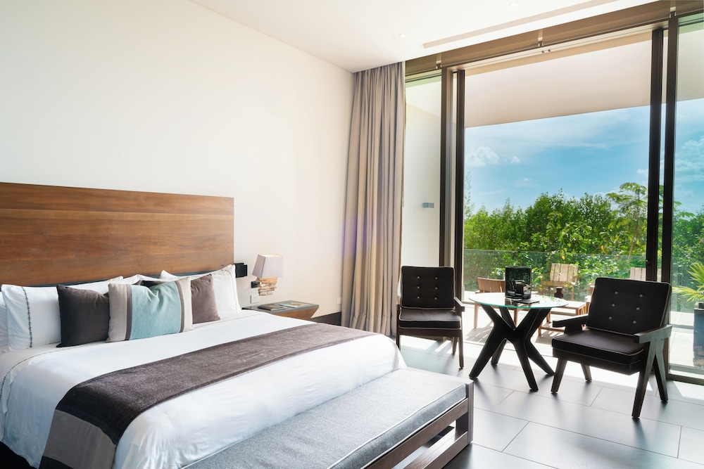 NIZUC Resort and Spa — Hotel rooms in Cancun, Quintana Roo