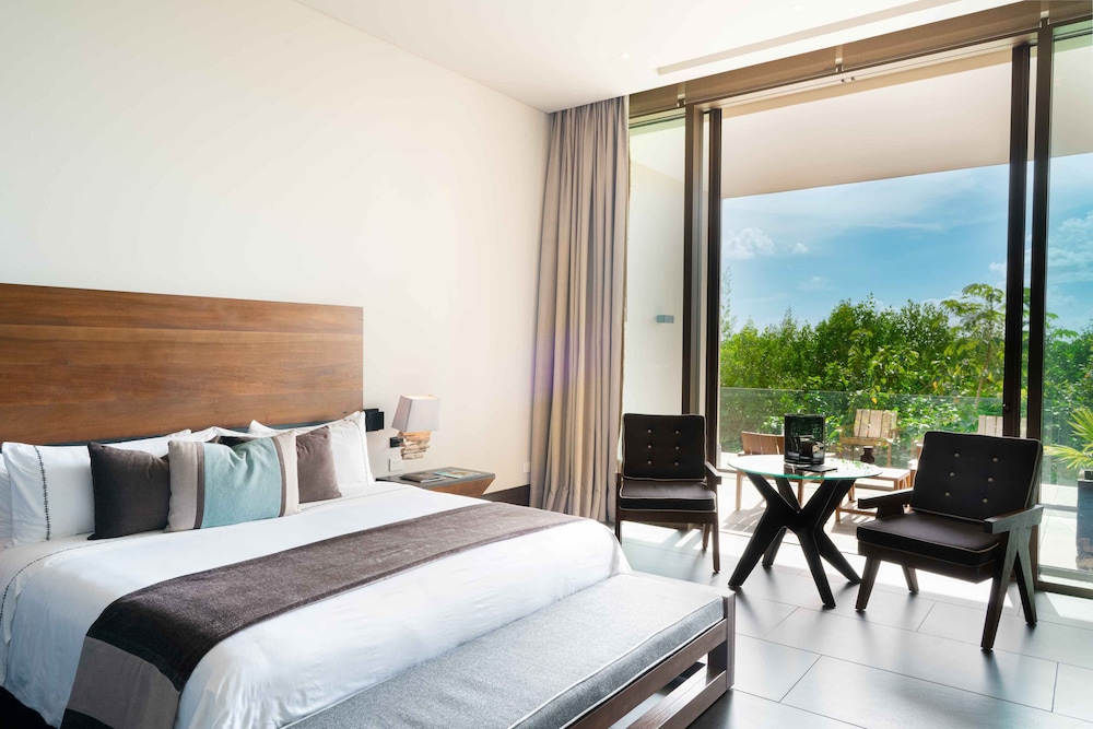 NIZUC Resort and Spa — Hotel rooms in Cancun, Quintana Roo