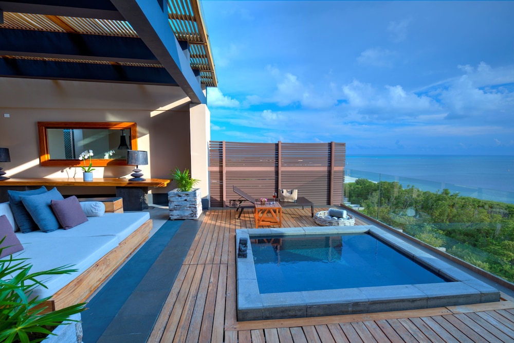 NIZUC Resort and Spa — Swimming pool in Cancun, Quintana Roo