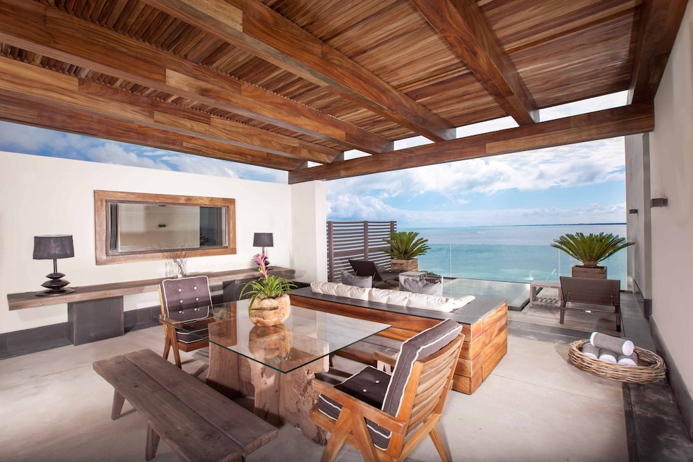 NIZUC Resort and Spa — Hotel rooms in Cancun, Quintana Roo