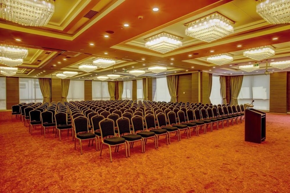 Grand Makel Hotel Topkapi — Hotel building in Istanbul, Istanbul