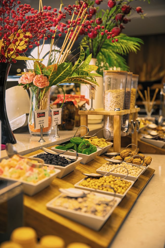 Grand Makel Hotel Topkapi — Restaurant & bars in Istanbul, Istanbul