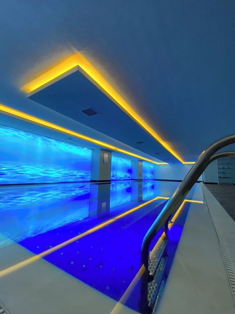 Grand Makel Hotel Topkapi — Swimming pool in Istanbul, Istanbul