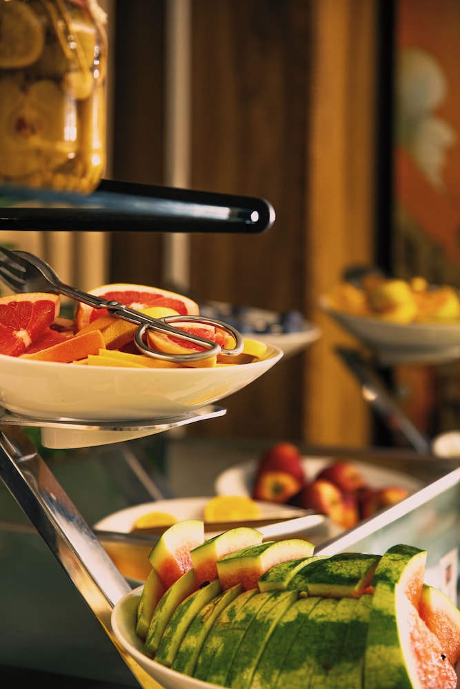 Grand Makel Hotel Topkapi — Restaurant & bars in Istanbul, Istanbul