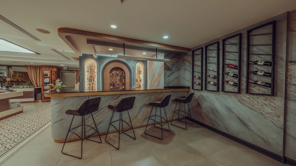 Grand Makel Hotel Topkapi — Restaurant & bars in Istanbul, Istanbul