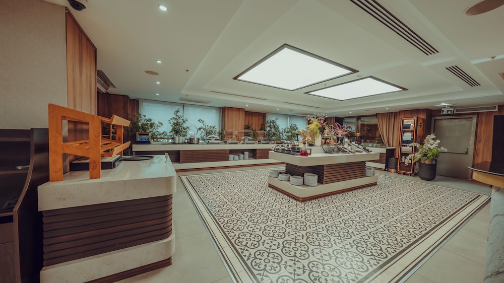 Grand Makel Hotel Topkapi — Restaurant & bars in Istanbul, Istanbul