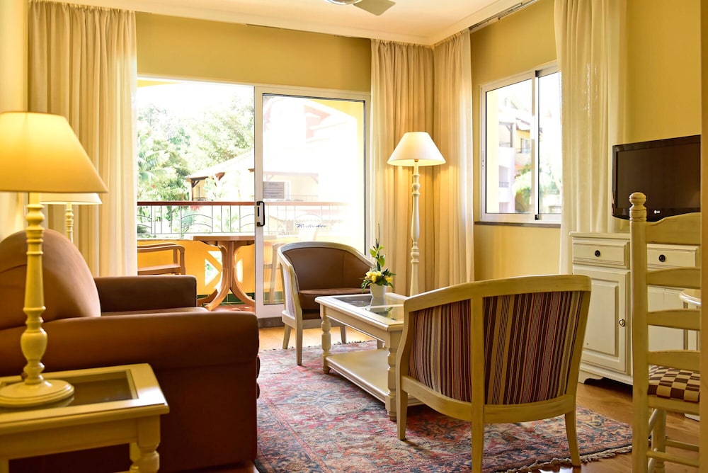 Pestana Village Garden Hotel — Hotel rooms in Funchal, Madeira