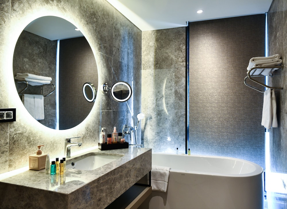 Westside Residences By Rotana — Hotel rooms in Istanbul, Istanbul