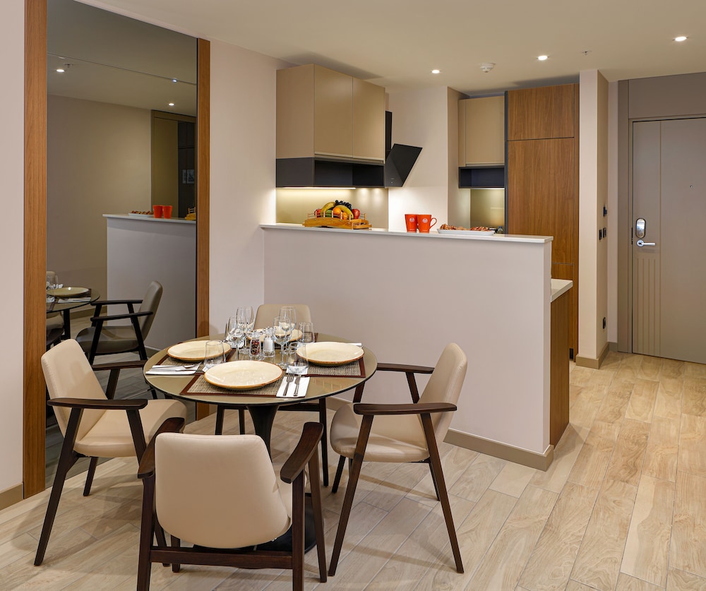 Westside Residences By Rotana — Hotel rooms in Istanbul, Istanbul