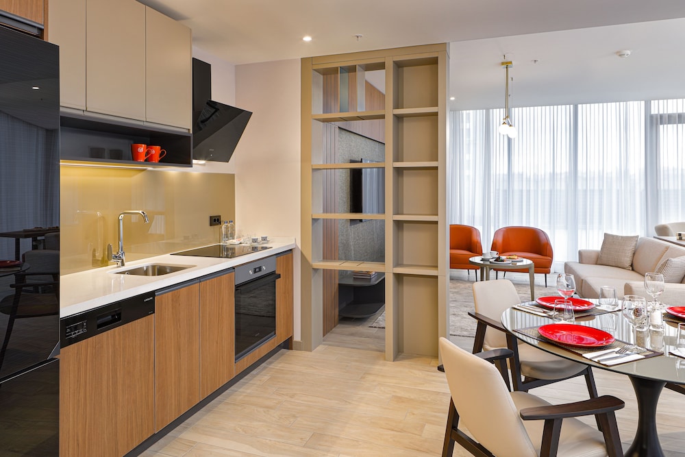 Westside Residences By Rotana — Hotel rooms in Istanbul, Istanbul