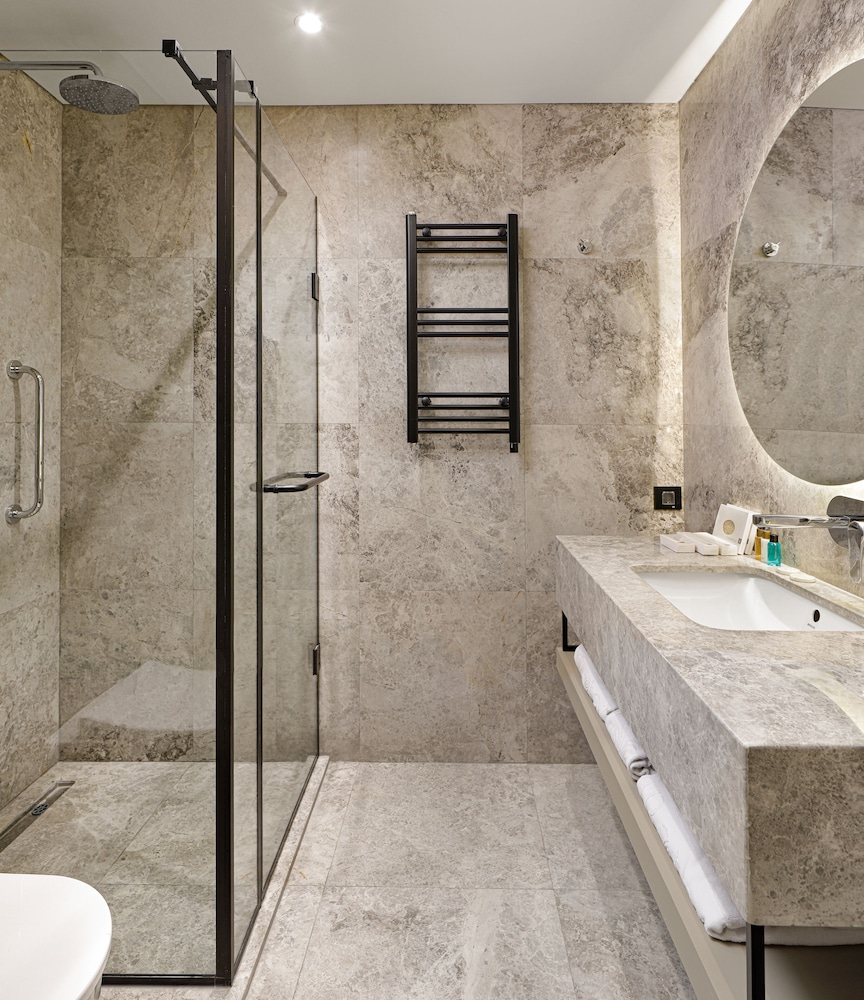 Westside Residences By Rotana — Hotel rooms in Istanbul, Istanbul
