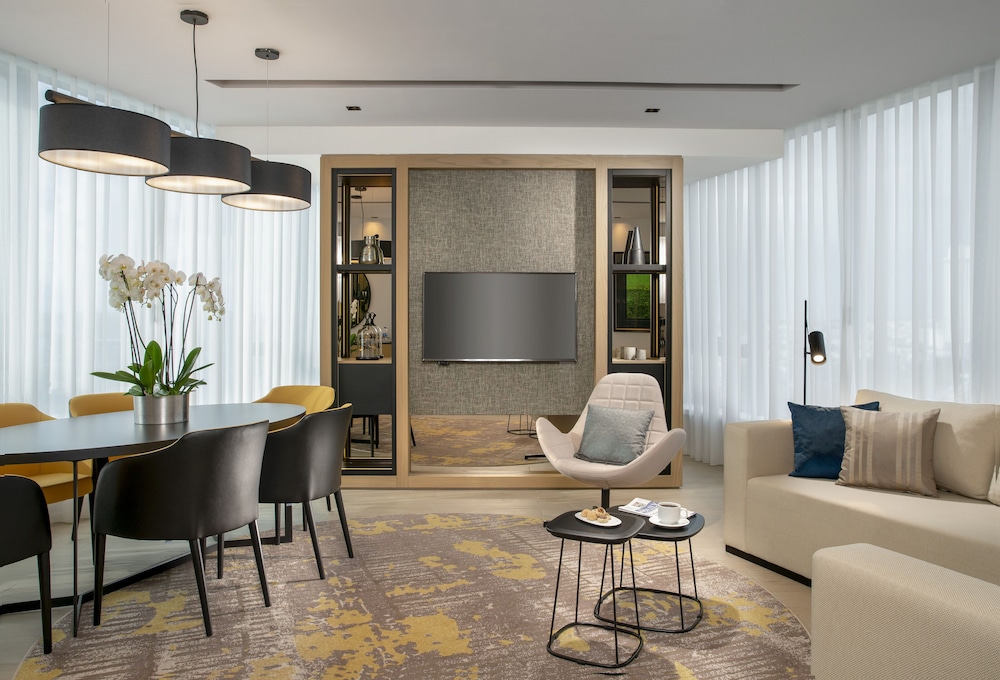 Westside Residences By Rotana — Hotel rooms in Istanbul, Istanbul
