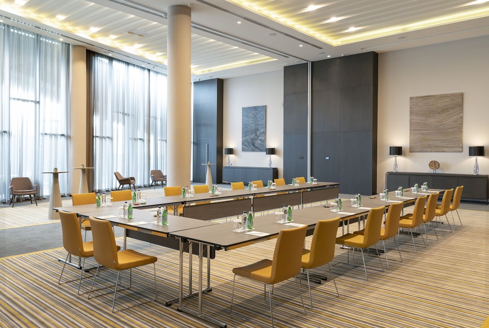 Westside Residences By Rotana — Hotel building in Istanbul, Istanbul