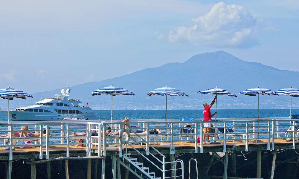 Grand Hotel Riviera — Beach in Sorrento, Campania