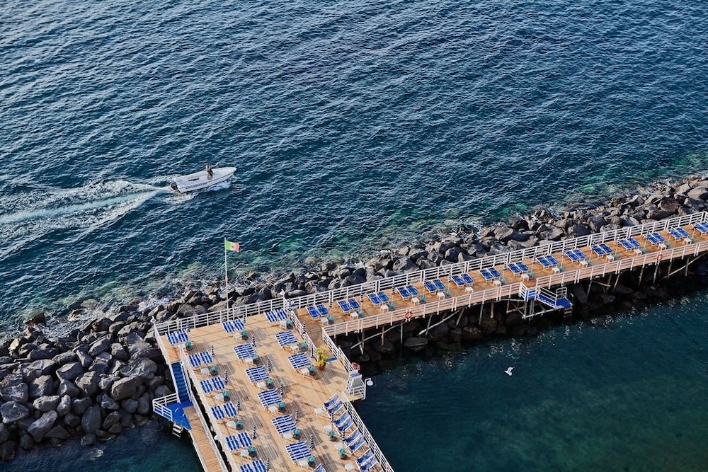 Grand Hotel Riviera — Beach in Sorrento, Campania