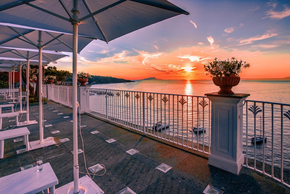 Grand Hotel Riviera — Attractions in the area in Sorrento, Campania
