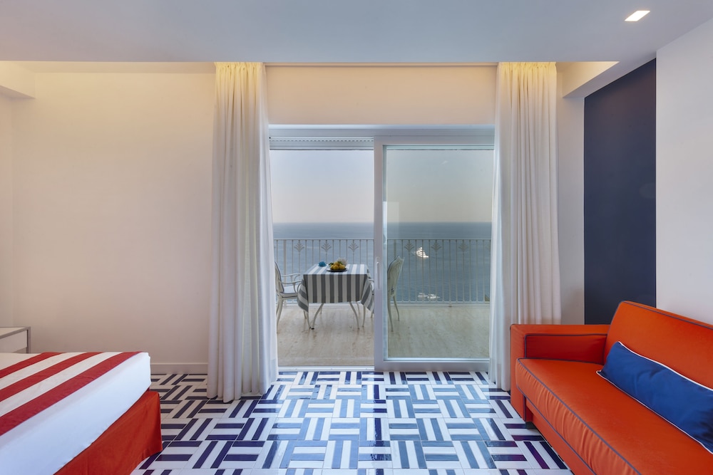 Grand Hotel Riviera — Hotel rooms in Sorrento, Campania