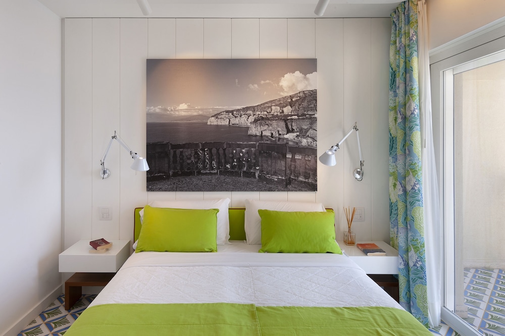 Grand Hotel Riviera — Hotel rooms in Sorrento, Campania